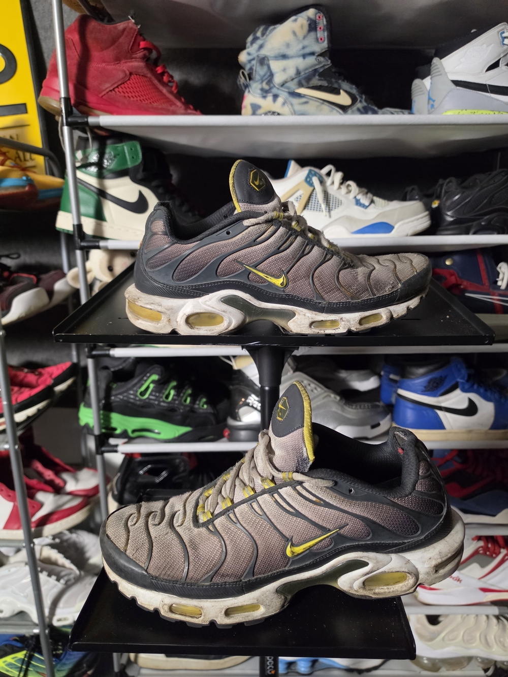🔥 Gym Worn! Nike TN Men’s Size 11 Gray Yellow Air Tuned Max Athletic Sneaks